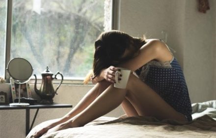 bipolar disorder, girl depressed