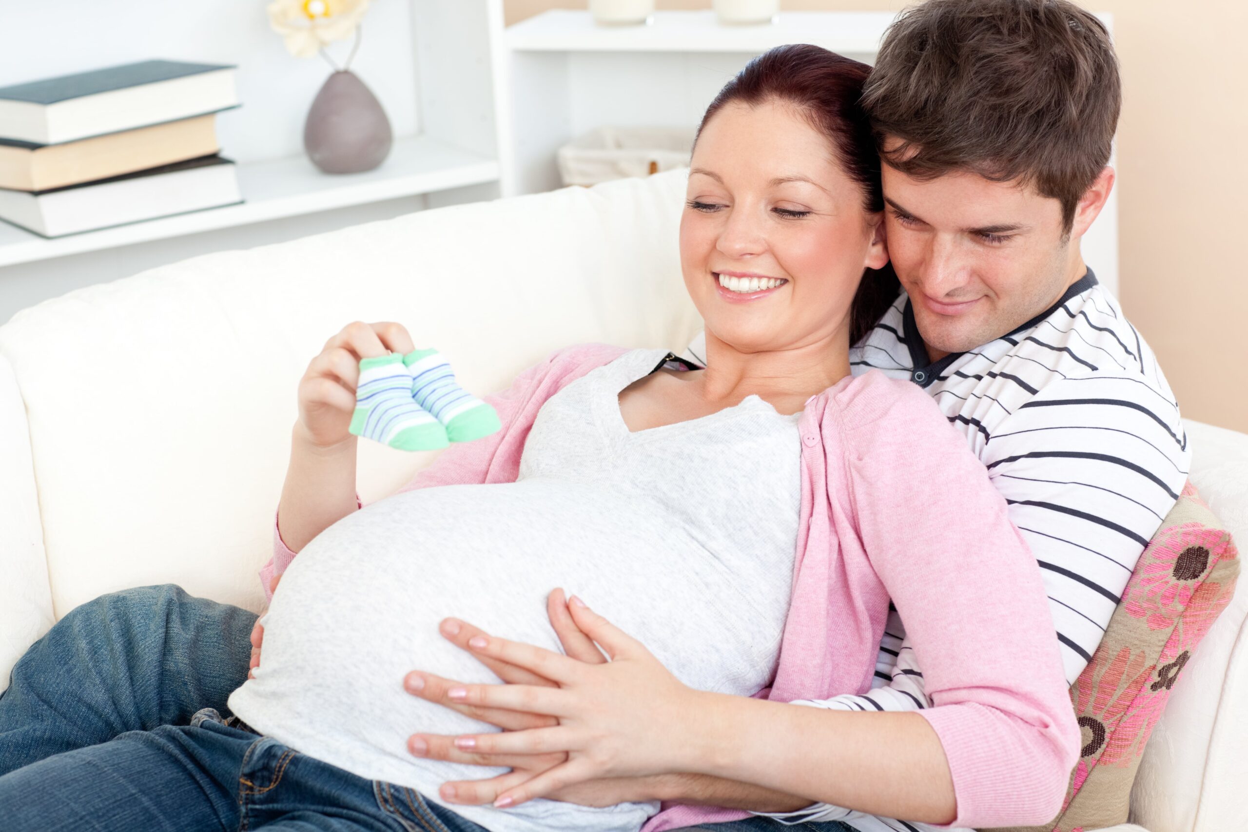 Что нужно будущим родителям. Беременные женщины. Мама беременна. Счастливая беременность.